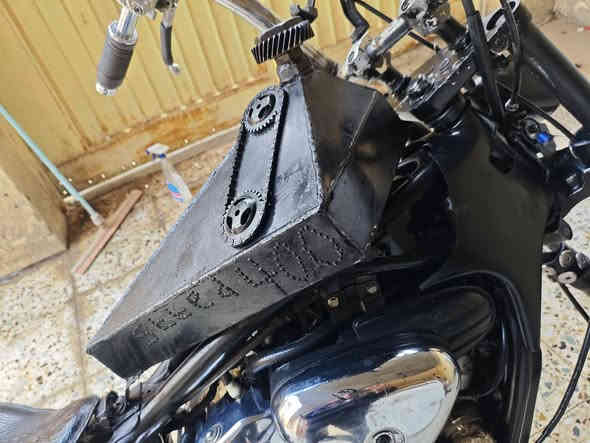 بەناوی خوا هارلی هۆندای400ستید.  مەکینە کەپسە بێ عەیبە کلاجی زەعیفە تایەی لۆکە دەگەو سولفە
شوێن سلێمانی نرخی ٩گەڵاو کەمێک مەجال 
***********. واتساپو ڤایبەری لەسەرە
