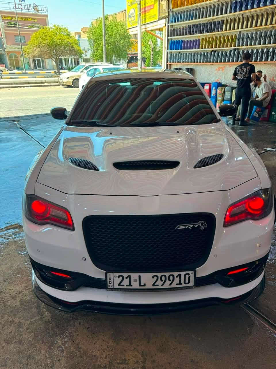 السلام عليكم 
اوباما ٢٠١٩ s فول هيمي ٥٧٠٠
السياره عليه شوته رياضيه اصليه
وبيه دبات فورجت اصليه تحكم ريمون
ووياهه جكات 2 s حاليا شالعهن 
وعليه اضافات هواي سياره جناي ومتعوب عليهه
لايتات لدات تحكم موبايل
ضرر امامي جاملغ وبنيد 
السعر ٢٥٥ وبيها مجال بسيط وماكو هيج سعر بهيج نضافه
مكانه نجف للبيع او المراوس
‭***********‬ متواجد اتصال وواتس
