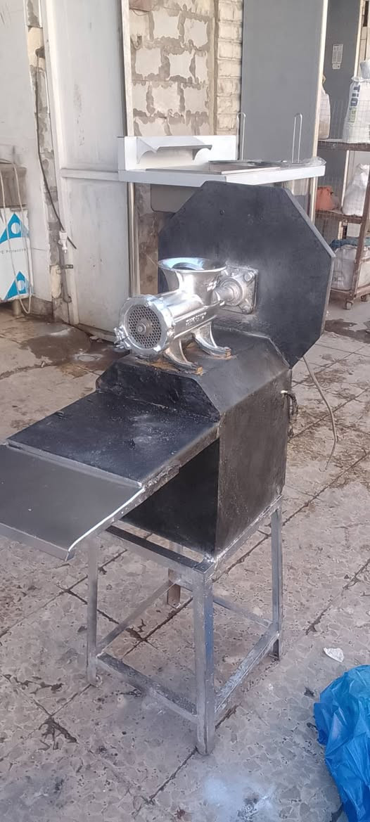 مثرامة لحم سوريه مستعمله قليل ***********
