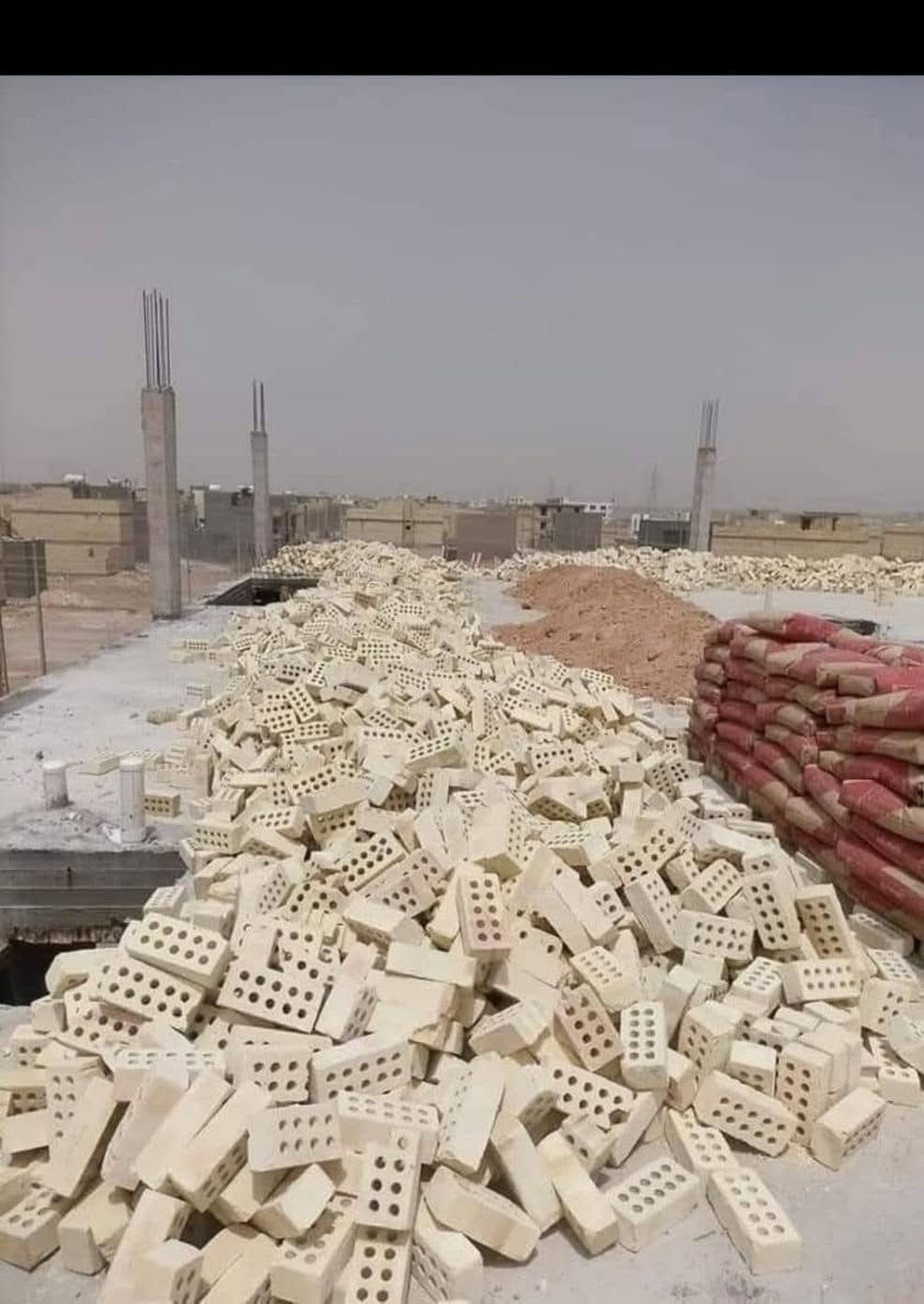 ونج تصعيد مواد البناء
من الطابق الاول الى الطابق العاشر 
طابوق ، رمل، اسمنت،  ثرمستون، 
ابلوك،  تراب، فرشي، زميج، اشتايكر 
وكل المواد البناء 
والتزام بل موعد 
الرقم،  ***********
***********
يوجد واتساب اتصل اوتدلل
