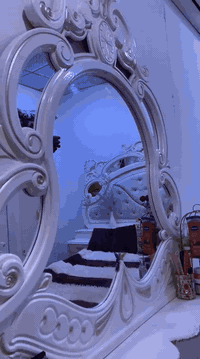 جرباية وكومديات وميز خشب عراقي نضيفة كولش استخدام قليل مكاني البصرة سعر كلهم ب550 وبيهم مجال


**إذا كنت صاحب هذا الإعلان وتريد حذفه لأي سبب، رجاءا أرسل رسالة إلى الدعم الفني**