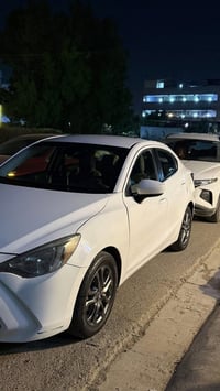 تويوتا يارس ia 2019  وارد امريكي  المواصفات : شاشة كامرة ماوس تحكم بصم...