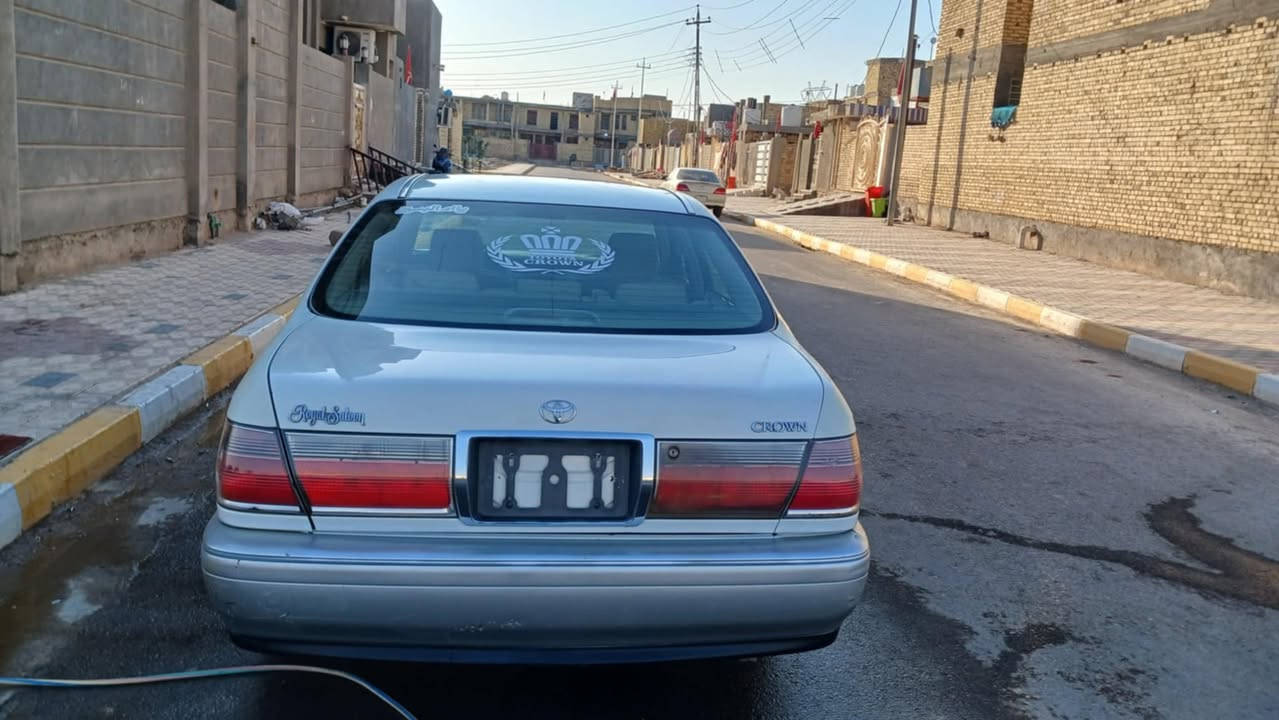 سياره جنون ادوات كصتين
لايت زنون كرستال تبريد ثلج كهربائيات كلها شغاله حداديه فول
برده خلفيه دكمتين
كير ومكينه كفاله تخم تاير 
السعر 29 /ذي قار قضاء النصر 
***********
