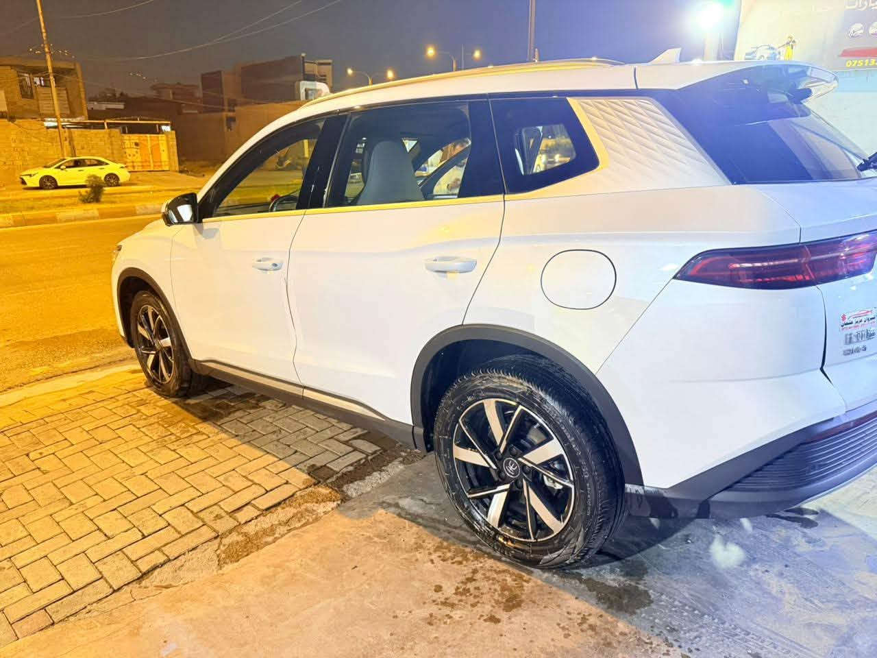 BYD
٢٠٢٥ سونك برو

ماشية ٢٤الف

رقم اربيل

باسمه تحويل مباشر

بيها طخه بالصندوق بعده ما مصلحه موضحه بل صوره

سياره بحالت الزيرو

السعر 
160 وبي مجال
***********
