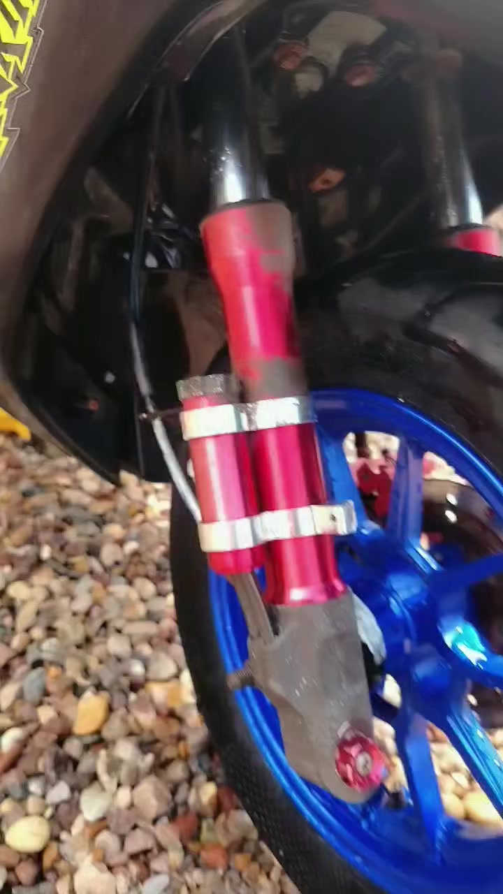 السلام عليكم ماكس للبيع دراجه الدراجه مفتوحه مره واحده دراجه جاهزه شراي يتصل على الرقم او يجي خاص ***********
