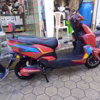 دراجة كهربائية • ٦ بطاريات • الرمادي شارع الباسكلات