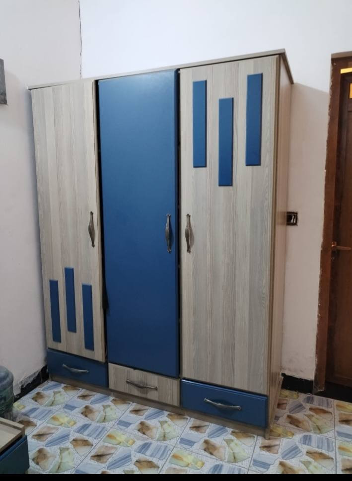 السلام عليكم غرفة نوم خشب تركي للبيع مع ملحقاته للأتصال على الرقم ***********
