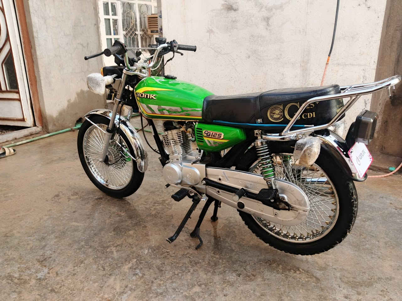 سلام عليكم دراجه تايكر موديل 2025شلعه ومعدل خير من الله محرك سبحانه ما ممدود عليهه ما ناقصها شي سعر 675وبيهه مجال قليل حك جيه رقم ***********رجاعا لما يشتري لا يتعبني.
