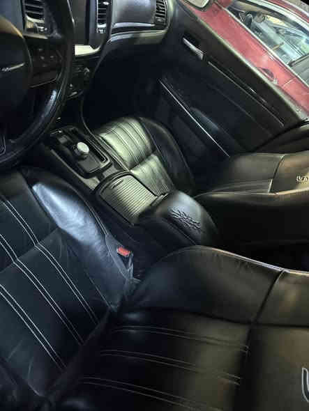 السلام عليكم  
أوباما 

2021 
أمريكي ما بيها حادث فقط سرقة من امريكا 

سيارة اعلى فئة s معروفة مواصفاتها 

سعر //255 وبيها مجال 
مكان// ديالى جديدة الشط 
الاتصال على الرقم//***********
@إشارة
