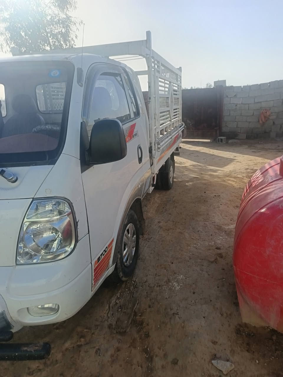 اسلام عليكم الموديل 12رقم ديالى
بسمي تحويل ثاني يوم محرك كير شاصي تايرات جداد قبل شهر شاتهن البنيد امبدلاثارشخوط  بلادي   سونار وياهه
المحجر مو وياهه السعر 97مجله حك الجيه ما بيه نقس لو برقي المو شراي رجان لا يعمل مالتي جني ***********
