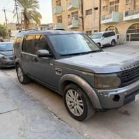 لاند لوفر ع حادثها ابيع  سعر 45 موديل 2009 مكانها بغداد الشعب الهاتف 0...