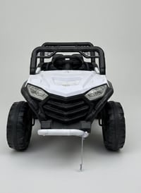 سياره شحن للاطفال مستخدم قليل  سعر 100 الف وبي مجال  لتواصل ع رقم 0780...