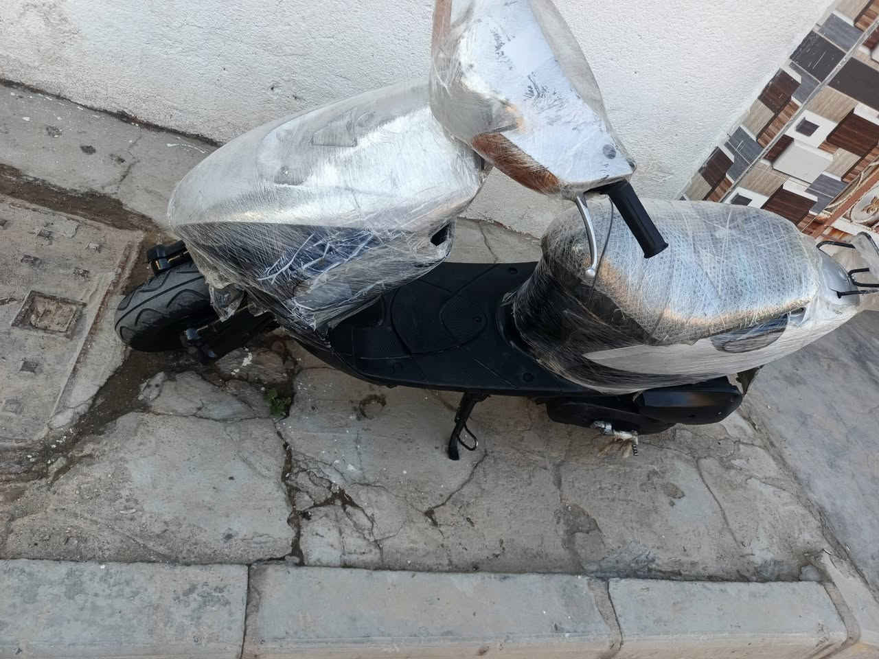 سلام عليكم دراجه ساسوكي نضيفه البيع    العنوان   ميسان المجر الكبير   رقم الهاتف ***********
