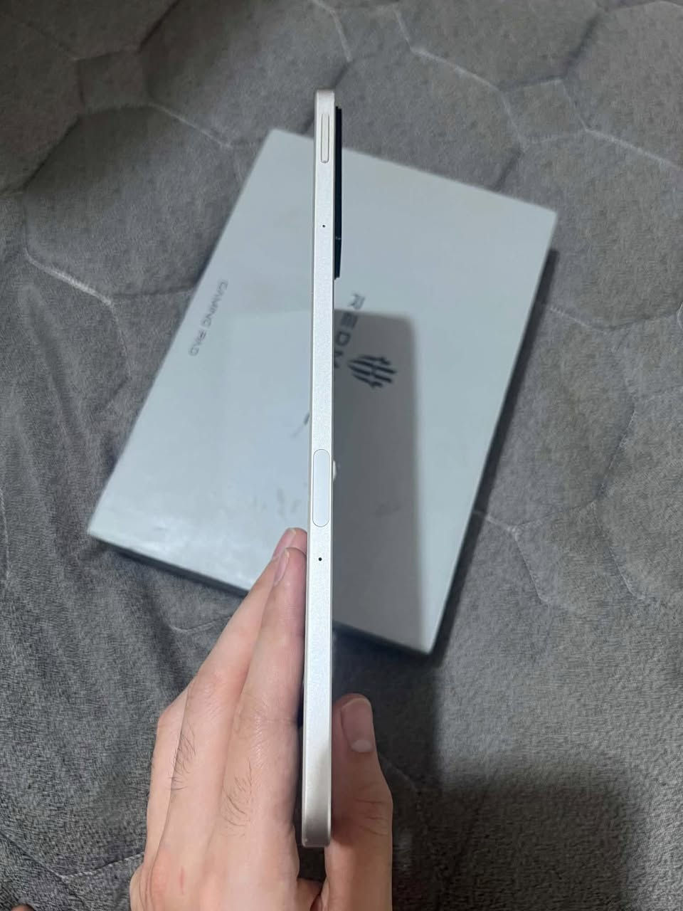 سلام عليكم للبيع 
ايباد ريد مجك نوفا العالمي 

السعر 835,000 منهي  

ذاكره  512  GB 16 + 8 GB

اراوسك والفرق عليك او عليه مانختلف انشالله

متوفر توصيل 🚚داخل بغداد وكافة انحاء العراق

للتواصل ***********

مكاني بغداد الزعفرانية
