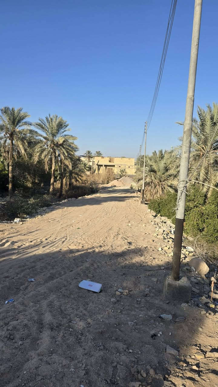 قطعه أرض للبيع المساحة 300متر  نوع العقار طابو ملك صرف زراعي عراقي تحويل سهم بل طابو وجها 10م نزال 30م عرض شارع 8متر جميع الخدمات متوفره ماء كهرباء مدارس سوك جوارين ابو الخصيب القدامه سعر 75مليون وبيه مجال الاستفسار اتصل أو وتساب ***********
