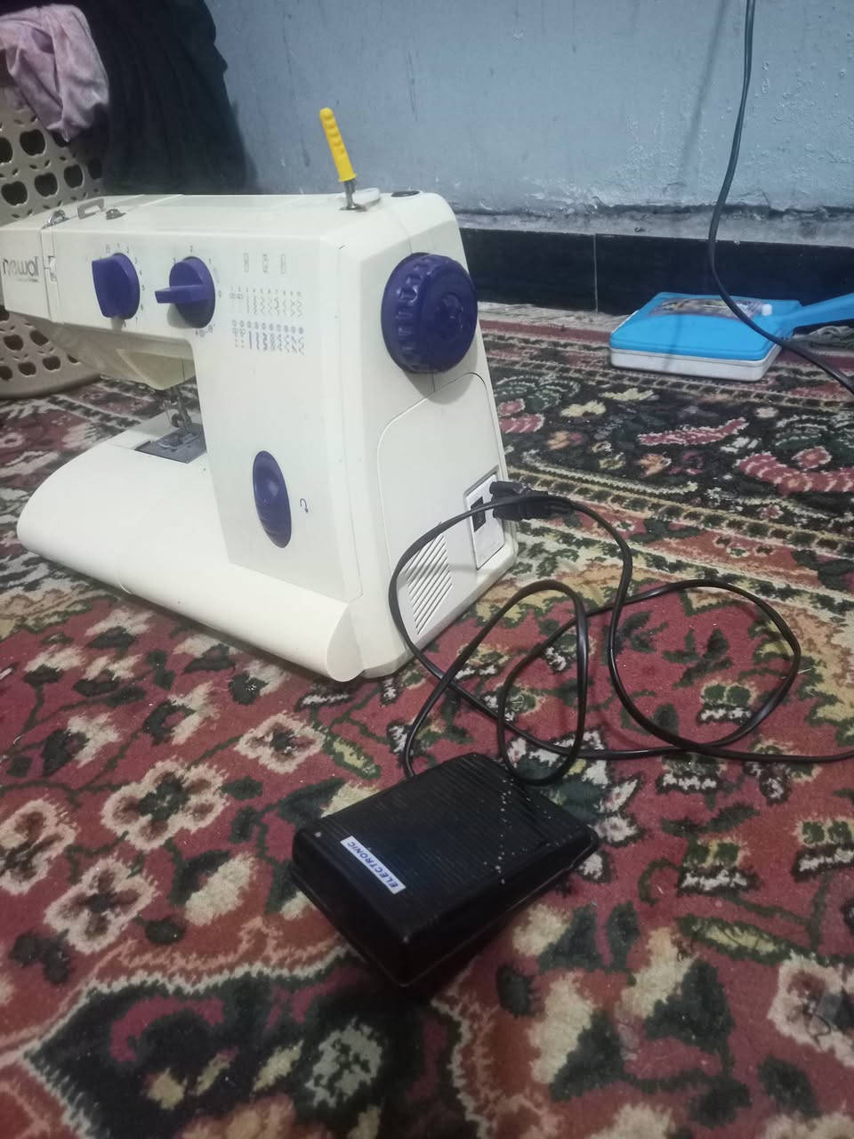 سلام عليكم مكينه خياطه نضيفه جدامال بيت نوعيه ممتازه الاصليه السعر 75 العنوان الحسينيه ***********
