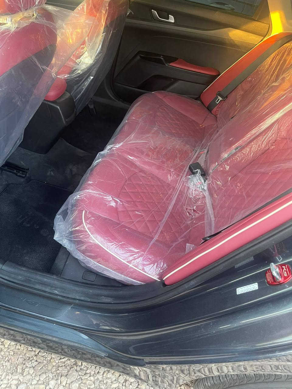 كي فايف k5. للبيع 
السياره نضيفه استخدام شخصي 

موديل 2021 
حادثها بس بنيد فقط كفالة لغود وشواصي وكامل بدي السياره
ماشيه 85 الف
مواصفات 
بصمات ابواب 
اشارة ترحيب 
تشغيل عن بعد 
رادارات اربعه 
رادار تصادم امامي خلفي 
كشنات جلد 
مودات قياده 4
هند بريك بصمه 
مكينه 1600 تيربو 
رقم مثنى معوقين 

السعر163 $وبيها مجال للشراي 
مكان الناصريه 
رقمي ***********
