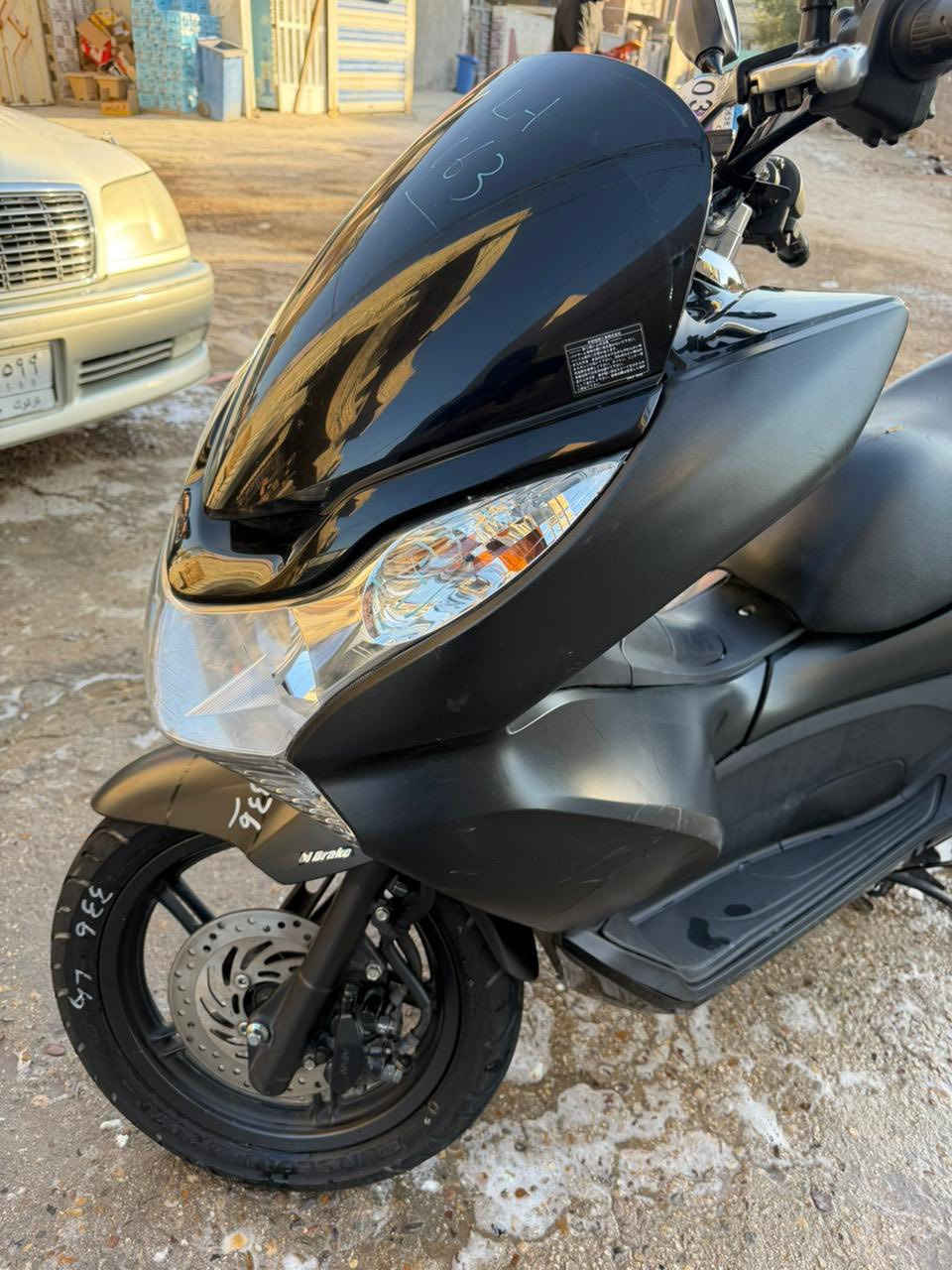 السلام عليكم لبيع او مروس بحدث منها pcxجيل الأول مديل 16 مال رمبه مكفوله عامه قبل شهر نزلتهه من كلشي محرك 150ماشي 24الف  السعر 15وبيهه مجال لشري رجان لمو شراي لايكسر بحلال لعالم المكان بغداد مدينة الصدر الرقم ***********
