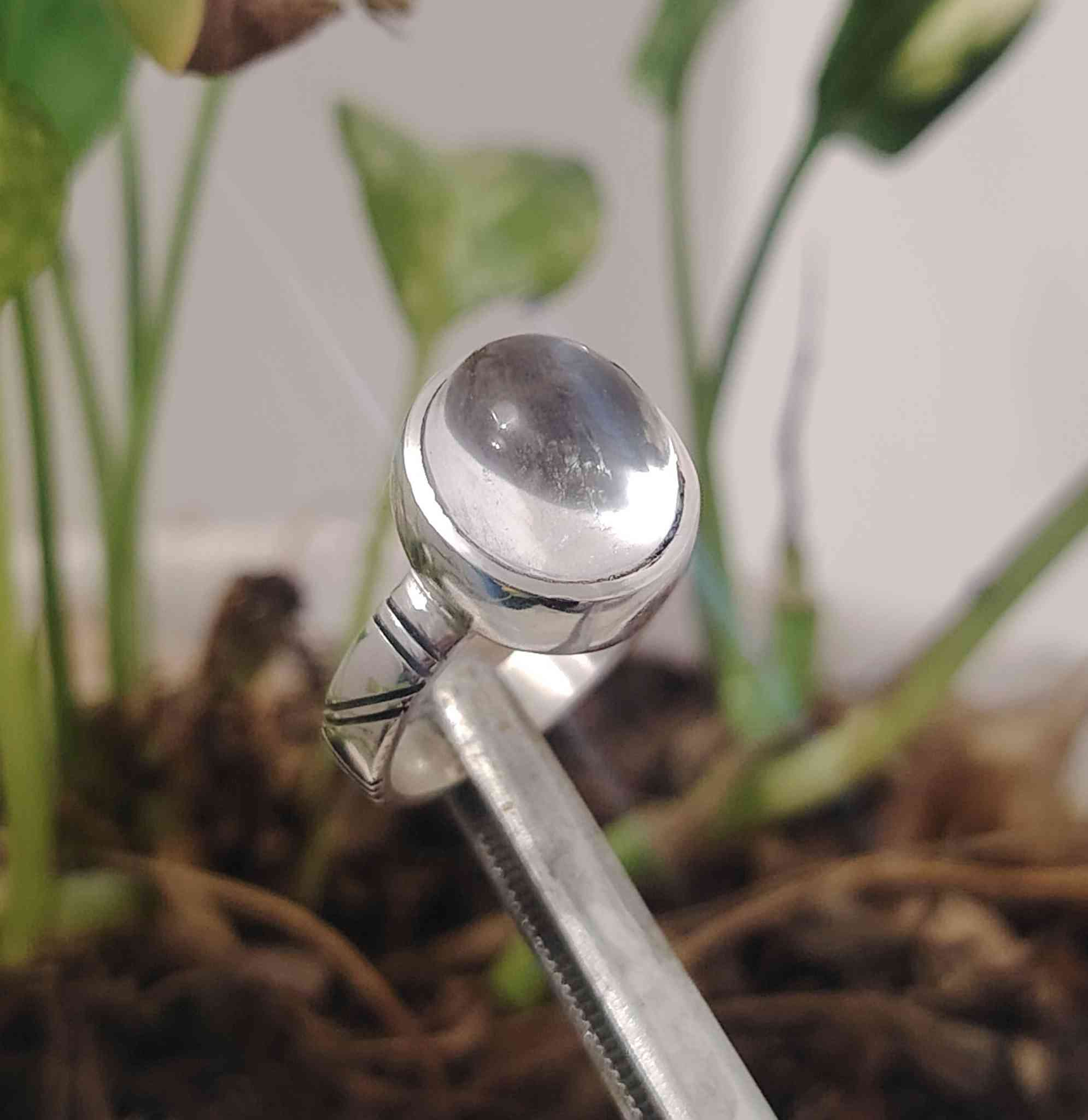 خاتم من الدر النجفي الأصلي الصافي (قبة داري)
صياغه يدوية جميلة فضه عيار ٩٢٥
يوجد توصيل إلى جميع المحافظات
التواصل ع الخاص او ع الواتساب ***********
