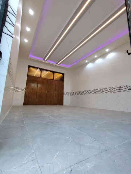 🔥 فرصة ذهبية لامتلاك دار جاهز للسكن في أفضل مناطق الحلة! 🔥

🏡 دار للبيع – طابو زراعي (سند 25) – تحويل مباشر بدون أي تعقيد

📍 المكان: الحلة / مفرك العلوية الشريفة عليها السلام / مجمع الأمير السكني

📏 المساحة: 200 متر – واجهة 10م × نزال 20م

---

✨ مواصفات البناء:

بناء درجة أولى VlP

مرمر داخل وخارج

تصميم حديث ومساحات مدروسة

---

🏡 مكونات الدار:

استقبال راقي

هول واسع

مطبخ رئيسي + مطبخ حار

غرفتين نوم

منور

مجمع صحيات

كراج سيارة

---

🔧 الخدمات ومحيط المنطقة:

تبليط كامل

ماء وكهرباء ومولد

شارع نظامي

مدرسة أهلية مختلطة

روضة أهلية

ملعب خماسي

مستوصف

✔️ خدمات مكتملة – منطقة عائلية راقية وهادئة

---

💥 دار جاهز للسكن فوراً – فرصة مناسبة للسكن والاستثمار

📞 للاستفسار والتفاصيل يرجى الاتصال…***********

***********
