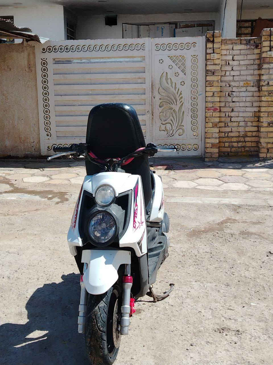 سلام عليكم عندي دراجه سكنس جبلي للبيع السعر 625العنوان ميسان العماره التصال عله هذ ارقم ***********
