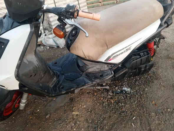 السلام عليكم دراجه سكنس جبلي
موديل2014 دراجه خير من الله شلعه معدل كهربائيات شغاله هورن نكره سلف فقط بيه نقوصات بسيطه اما المكينه مكفوله بغداد الدوره .. السعر مليون 

***********
