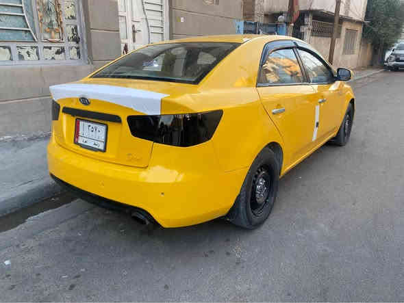 2009 محرك دوش 1600 جاهزه سنويه جديده مصفره غرامات وهيئه مواصفات جلد بصمه رقم واسط مشروع وطني تحويل مباشر بيه ضرر بسيط بلجاملغ الخلفي بدون دواخل السعر 80 ورقه وبيه مجال مكاني بغداد الكرخ الاتصال 
*********** Colombo
