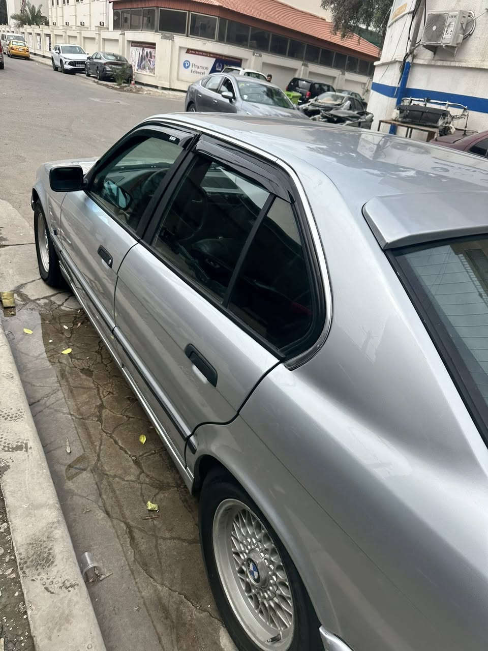 السلام عليكم
السلام عليكم

BMW 1994. 525i  للبيع 

سياره نضيفه بمعنى الكلمه 

مصبوغه خارج فقط بدون دواخل 

 

محرك مسكر 2500 

فتحه 

كشنات كهرباء

داخل جلد اسود 

دشبول اسود وصاجي 

تبريد خير من الله 

تايرات جدد 

لايت زنون 

بچم مال m

برده خلفيه  

 

السياره بالواقع احلى من الصور 

السعر (68)وبيها مجال قليل للشراي 

للتواصل *********** 

عنواني بغدادمتواجد بالكراده من ساعه ٩ إلى الساعه ٣ 

المكان سكني بلديات
