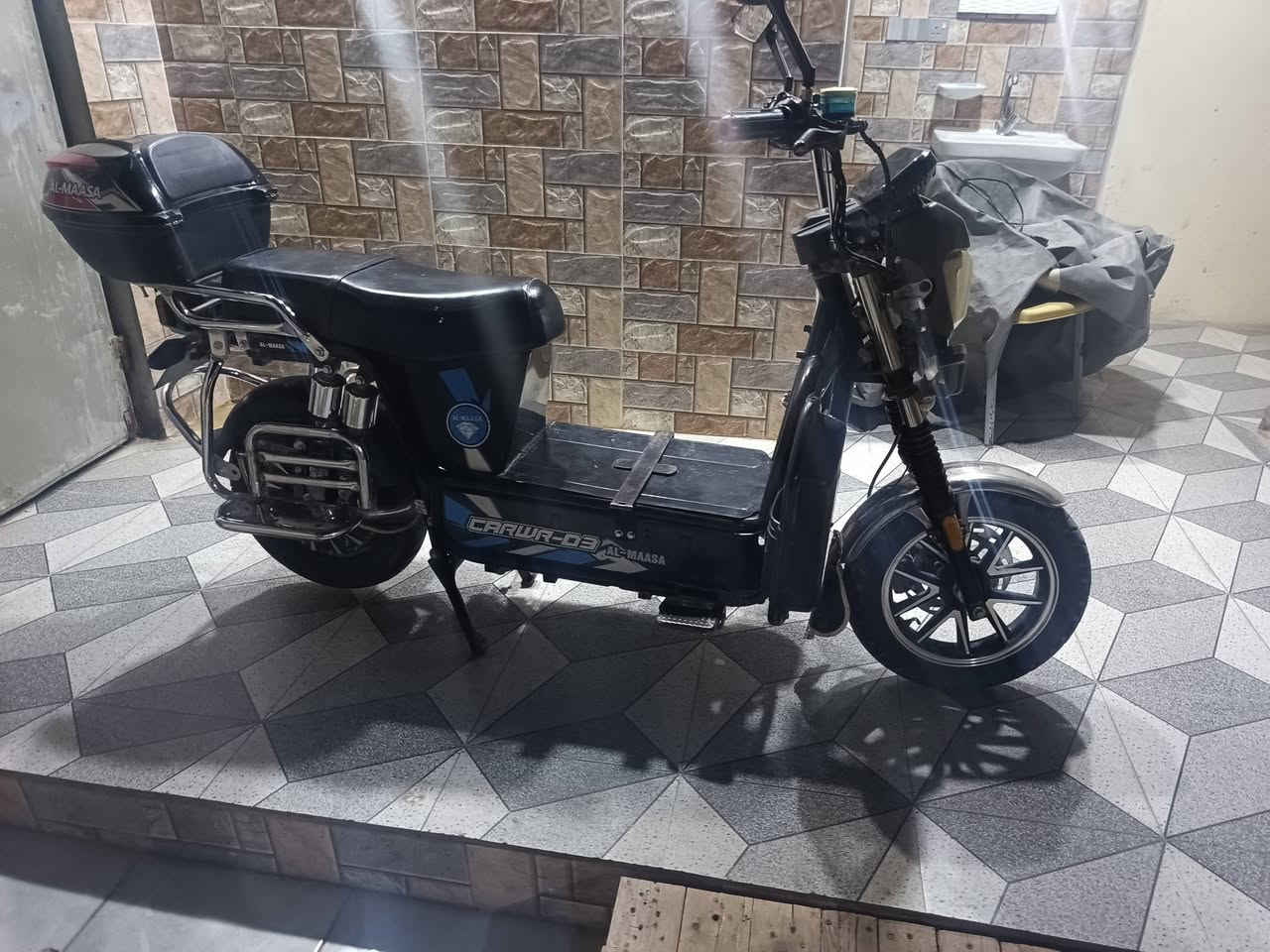 بسم الله بايسكل شحن حديث اربع سرعات كامل من كل شيء للبيع سعر 475 المكان الرمادي التاميم متواجد على الخاص


**إذا كنت صاحب هذا الإعلان وتريد حذفه لأي سبب، رجاءا أرسل رسالة إلى الدعم الفني**