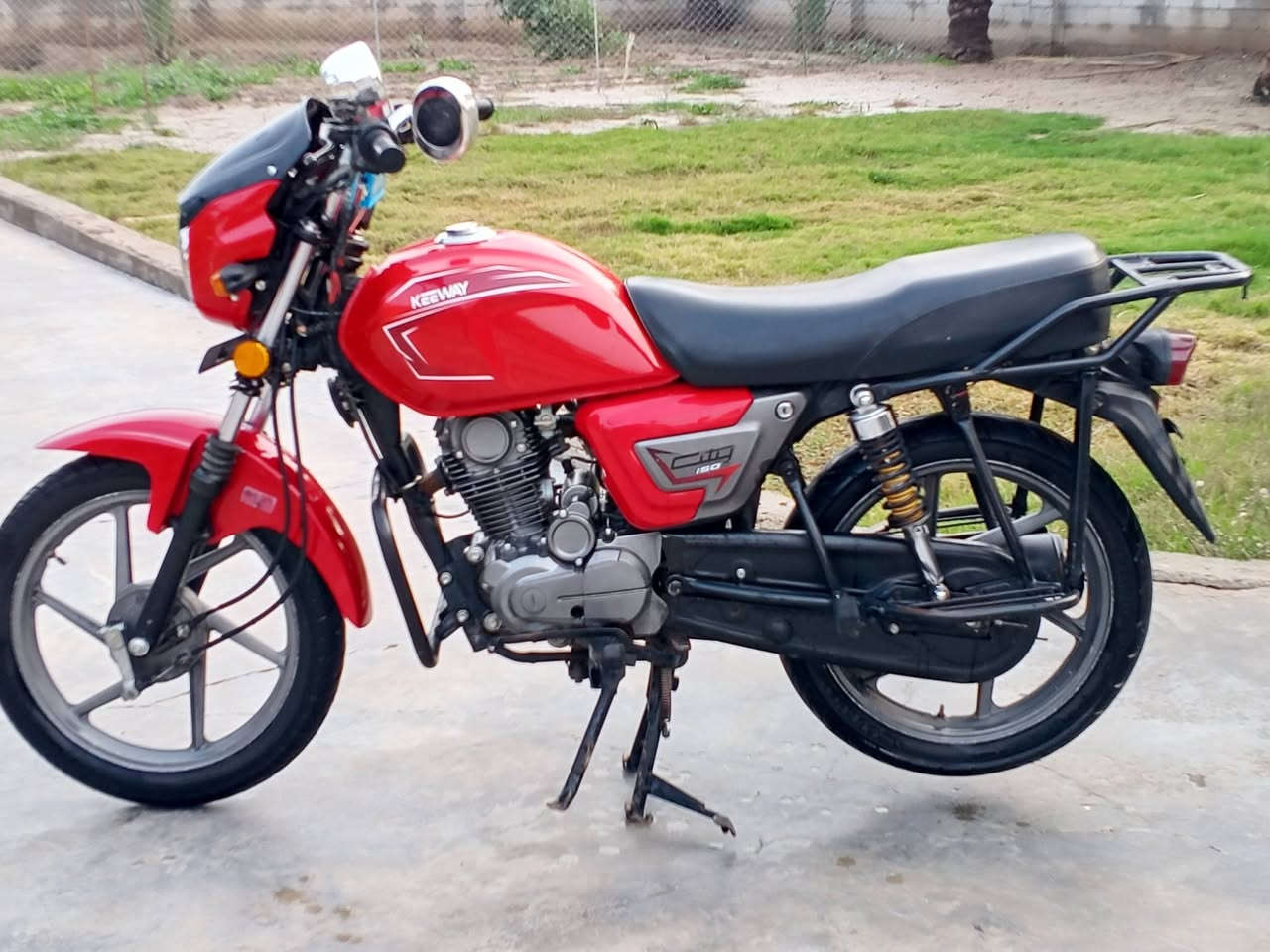 للبيع دراجة كيوي 2019 مكفولة كهربائيات ميكانيك شرط الفحص مابيها اي نقص اوراق بيها السعر 725 وبيها مجال

مكاني ديالى دلي عباس سراجق 

***********
