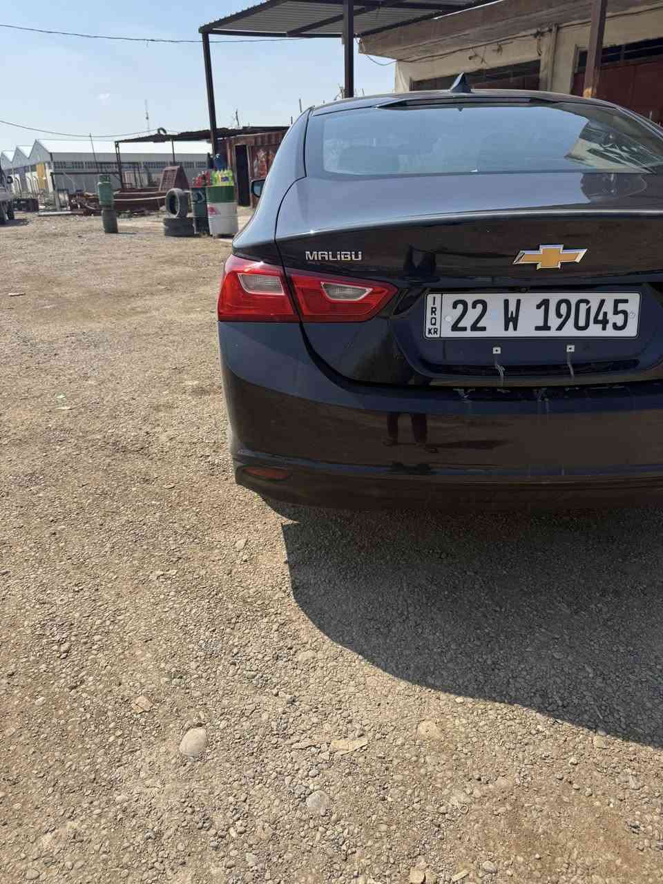 ماليبو نص فول LT موديل 2023 رقم اربيل لون نفطي حادث بسيط صبغ حافة بنيد وجاملغ بدون ايرباك بدون دواخل بيها مكانين بارد زغار ورصعة بل سقف مسحوبة bdr ماتبين شرط بجم كبس تبريد شركة محرك وكير بشرط لا مفتوح ولا بخار حدادية وتخم تاير وباتري وكهربائيات شركة مابيها نقص برغي نظافة درجة اولى تخم تاير واسبير وجك وعدة كاملة وفراش ارضية وصندوك اصليات  هزة وفحص وسنوية جدد لل 2030 السيارة مال بيت حلوة كلش السعر كلش راقي 120 وحك جيتك محسوب السيارة بسامراء للاتصال ***********
