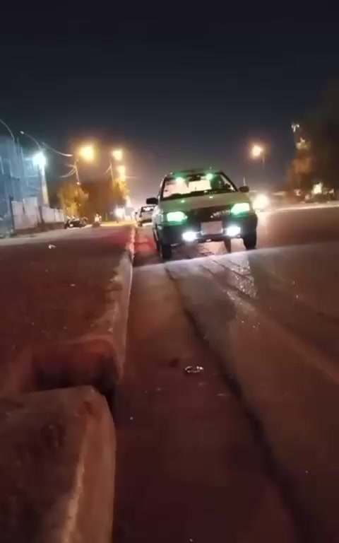 ايراني محور دكه ناعمه  حلوه مقسمات مره وحده بس سعر170 وبيهن مجال بغداد الحريه ***********
