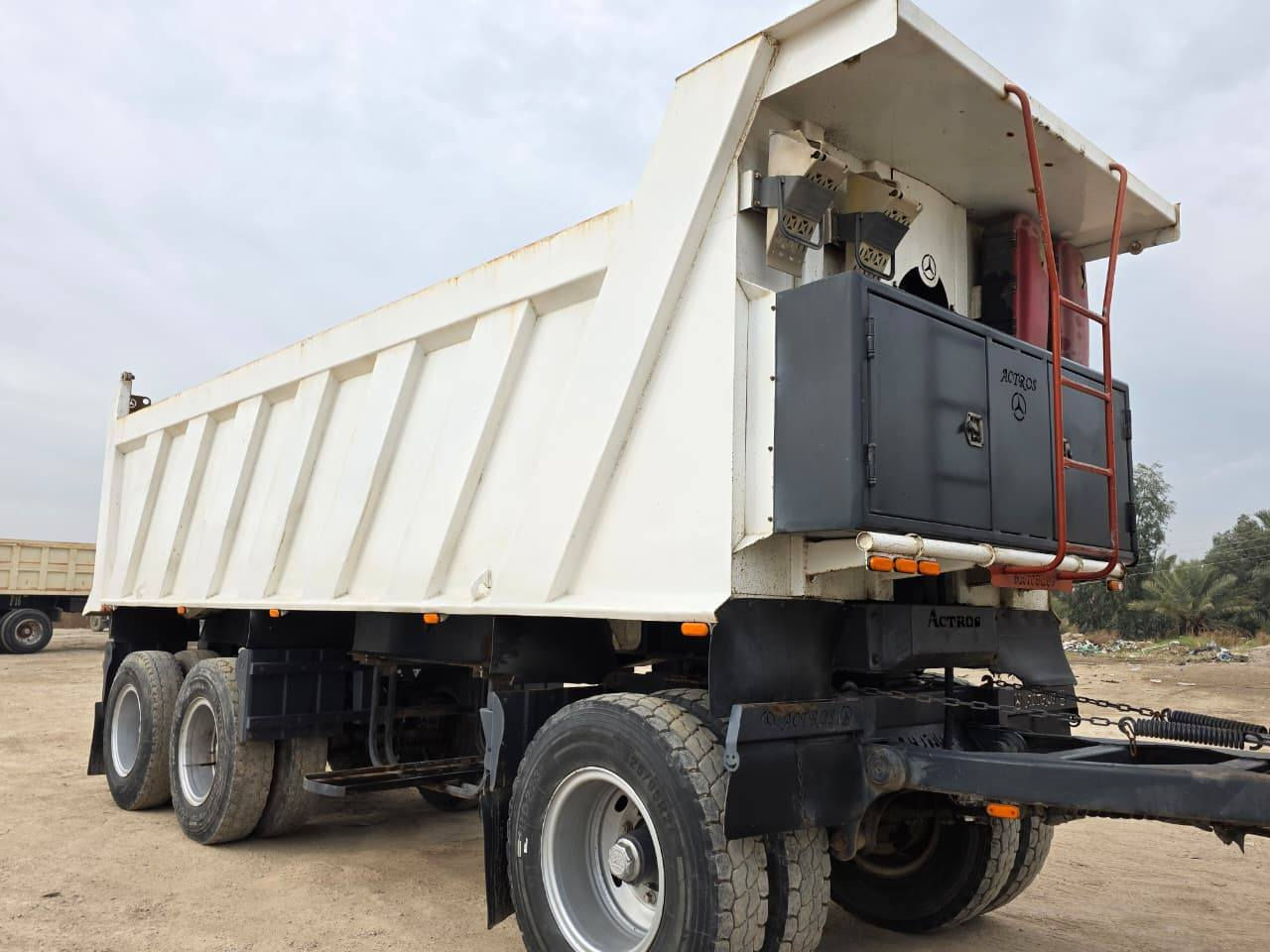 مقطورة للبيع للأستفسار مراسلت الصفحه او الاتصال على الرقم التالي ***********
