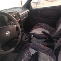 اوميكا للبيع. محرك 2000.  صبغ تكمات بوب بطاين. كلها بلادي  كهربائيات ب...