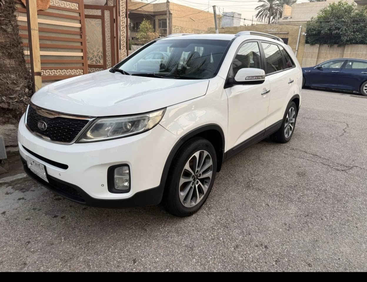 السلام عليكم سورنتو 2013 شكل الجديد نص فول اربعه سلندر خليجي السياره بيها اربع قطع صبغ وبيها مكانين ع كد شبر محرك سابقا صاير بيه كازكيت ومصلح والصبغ البيها بابين وجاملغ وبنيد جهت اليمنه السياره بأسمي مثل ما كدامكم بالصور وعندي سونر الها اليريد ييجي خاص ادزه اله السعر 136 مجال بسيط عنواني بغداد ***********
