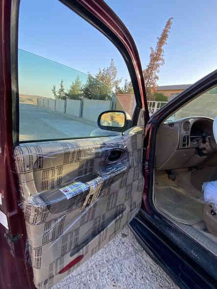 سلام علیکم اخواتها 
بلايزر للبيع 🇱🇷
موديل 2004💥
مواصفات LS💥
اربع جهام كهرباء 💥
کوشنات كهرباء 💥 
شاشه ئايباد 💥
اربع زجاج اسود بلادي 🇱🇷
ارم بلاستيك سليماني 
كير توماتيك 💥
كير معرك بشرط 🇱🇷
معرك 3000
سعر 55ورقه بيها مجال 
عنوان كوسنجاق 
فايبر***********
