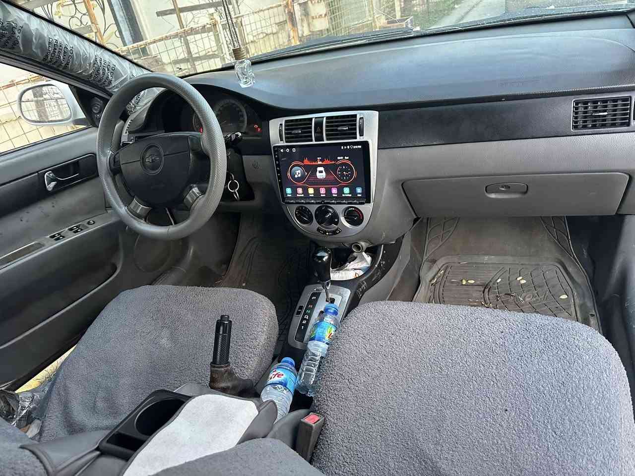 ئۆبترا مۆدیل ٢٠٠٩
ئۆتۆماتیک
شاشەو ئای بات و کامیرا
بەشەرتی گیرو مەکینە
مەسرەفی هیج تیانییە
جواتایەی تازەیە 
سەیارە کە ساخ دوبارجەی 
بۆیاخە دەعمی نییە 
کتابی مزیدە لەگەڵە 
بەشەرتی بەفرەزو هه موشتیک
بەناو ئەکریت سعری ٤٥ گەڵا
***********
