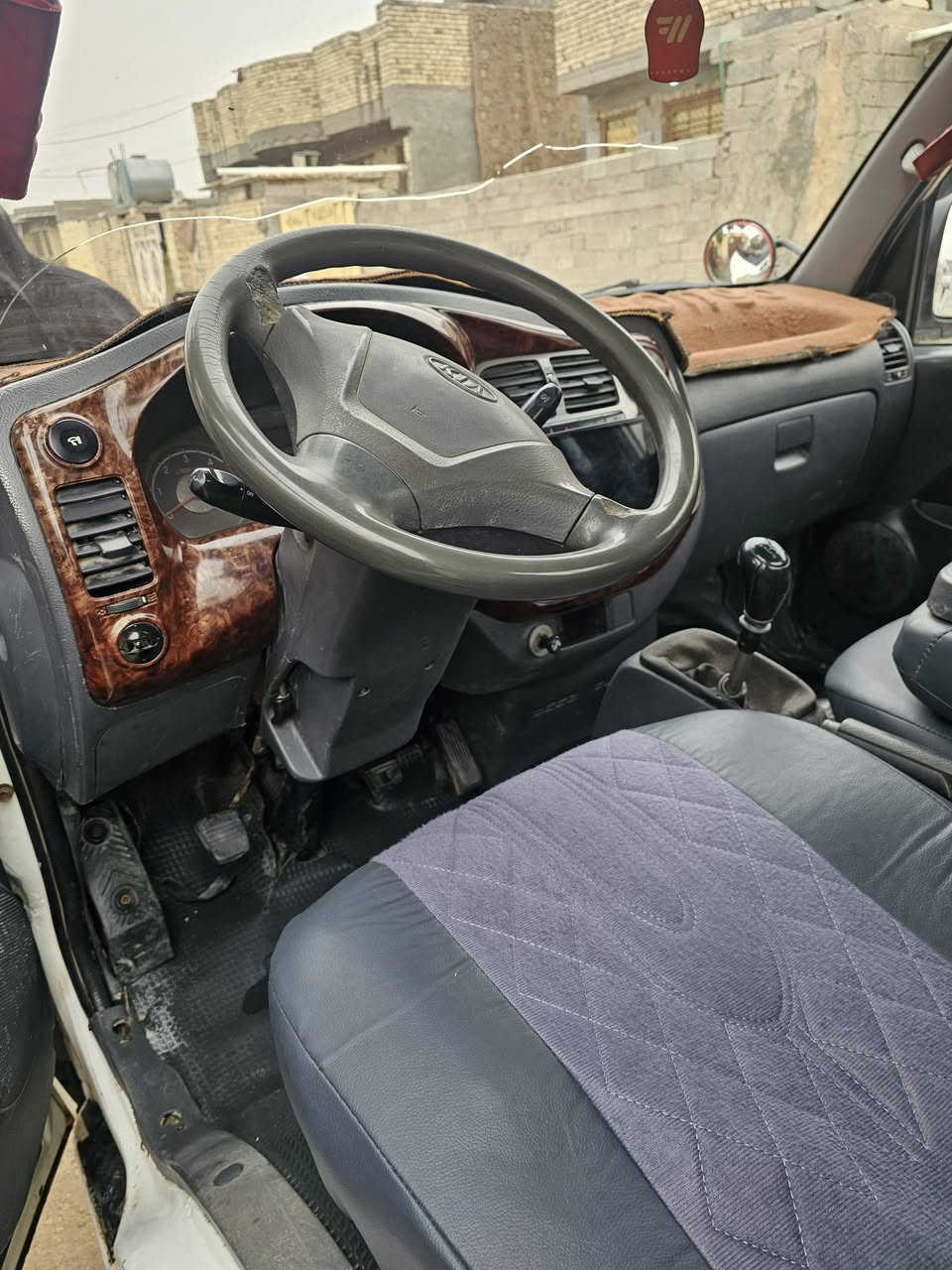 سلام عليكم كيه للبيع مسكر بم ونوزل موديل 2008رقم ديالى انكليزي تحويل مباشر سياره حلوه رقم الهاتف *********** المكان بغداد
