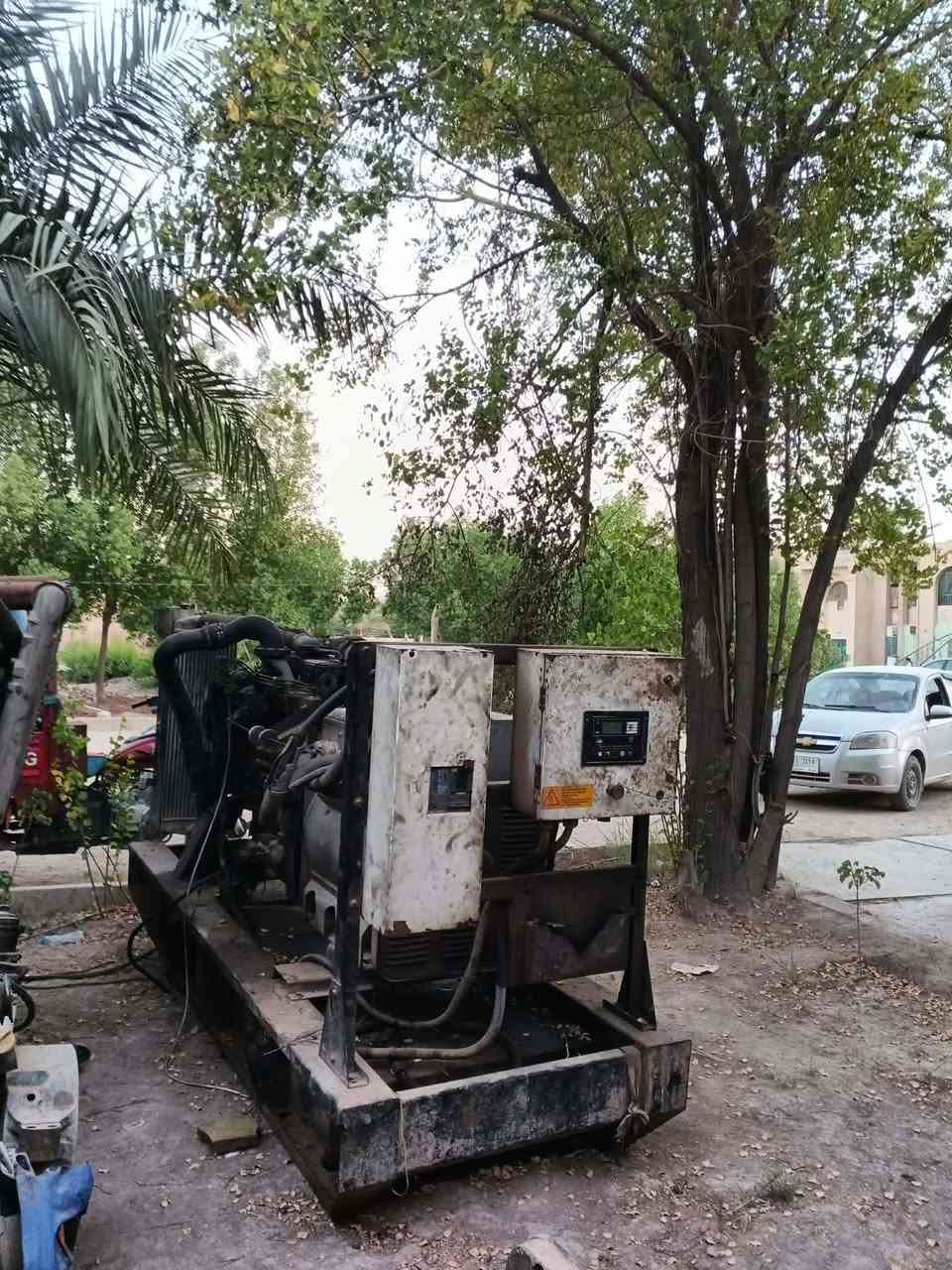 ثلاث مولدات كمنز ٢٤. للبيع مكانهن حله. مركز. ***********
