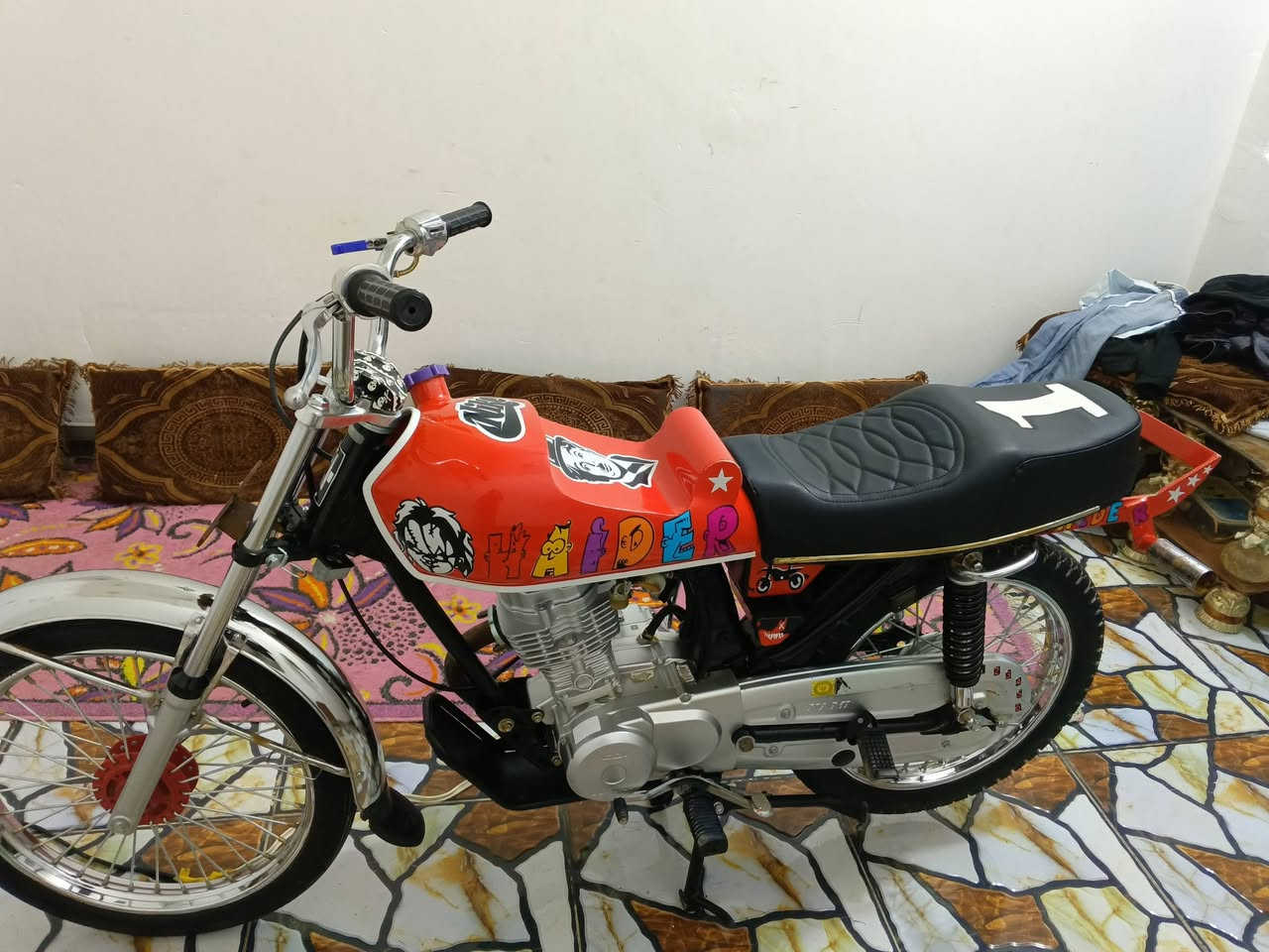 السلام عليكم دراجه للبيع موديل 24 تعبئه 26 شاصيه سكنر مال الشركه مكان الشطره سعره 850 
***********
