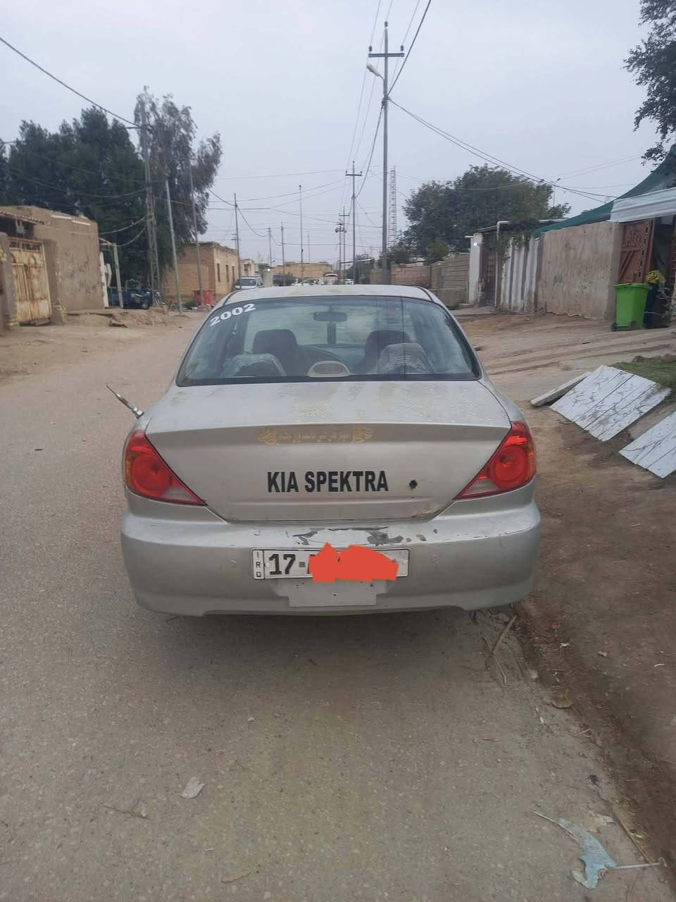 كيا سبكترا موديل 2002 جاهزة مال جناي ماتصرف عليها ولا ربع كير محرك جدد عادي مكفولات تخم تاير باتري كهربائيات شغاله ويل كب رقم دولي داخله هزه مداور مباشر سعرها مال بيع ٢٧ مكاني بابل القاسم *********** رجاءا المو شراي لا يعلق سيارة بلاش
