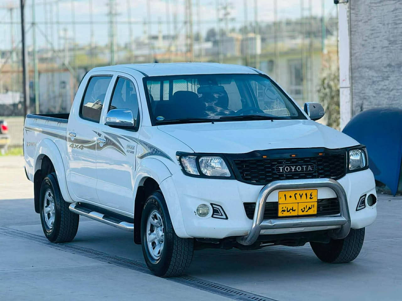 سەرەتا بە ناوی خوای گەورە و میهرەبان

فرۆشتنی خێرا

تۆیۆتا هایلۆکس مەرزی

دەبل اکسل

مۆدیل ٢٠١٤

مواسفات خلیجی ناو سور شاشە ئایپاد و کامیرایە و چوار جام کارەبایی و تەبرید گەرم و سارد و دەبل اکسل و دەبل گیچ و دەبل ایرباگ و قفل مرکزی و زۆر مواسفاتی تر..!

نموونە لە جوانی و پاکی

سەیارەکە یەک دەستە

گیر و مەکینە و دەبل اکسل و کارەبایی و تەبرید و تەقە و رەقە و تندوتۆلی بەشەرت

گیر و مەکینەی بەشەرت نەکراوەتەوە و دوکەل و بوخار و سەرف و چەوری بەشەرت

یەک پارچەی بۆیاخە بی ناوگرتن و بی دەعم و لیدراوی

پیش و دوای کەپسە و سەقف و شان و چواردەوری شوشەیی

دەعم و لیدراوی بەشەرت

٤ تایە و ویلی لۆکی بیلادی لە ژێرە

تەحویل و خرامە و بە ناوکردن بەشەرت

کامل سیرڤس کراوە

ماڵی دۆستە و دیناریک مەسروفی نیە

بۆ عەیب و عار پرسیار مەکە.!

شوین// هەڵەبجەی شەهید

سعری// ١٧٠ گڵا و مجالیکی برایانەی تیدایە

ئاسیا ***********

کۆرەک ***********

واتساب و تیلگرام و ڤایبەری لەسەرە.! حلبجة, السليمانية
