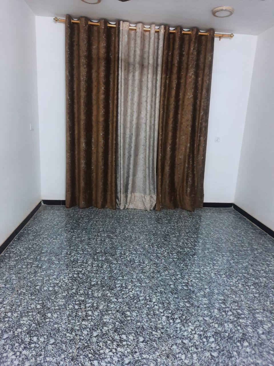 نصف قطعه 72 متر اماميه طابقين ونص مسلح حديث فول قطاع 39 السعر 132 بيها مجال للاستفسار *********** @الجميع مكتب ميسان للعقار
