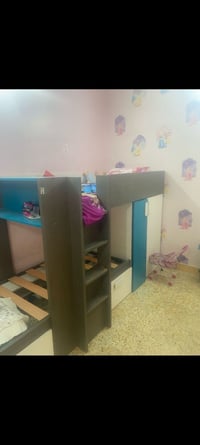 سرير طابقين • دراور • مستعمل