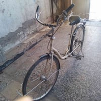 بايسكل بناتي للبيع حجم 26 جديد  تايرات نضيفه جوابه ختم جاملغات جدد ونض...