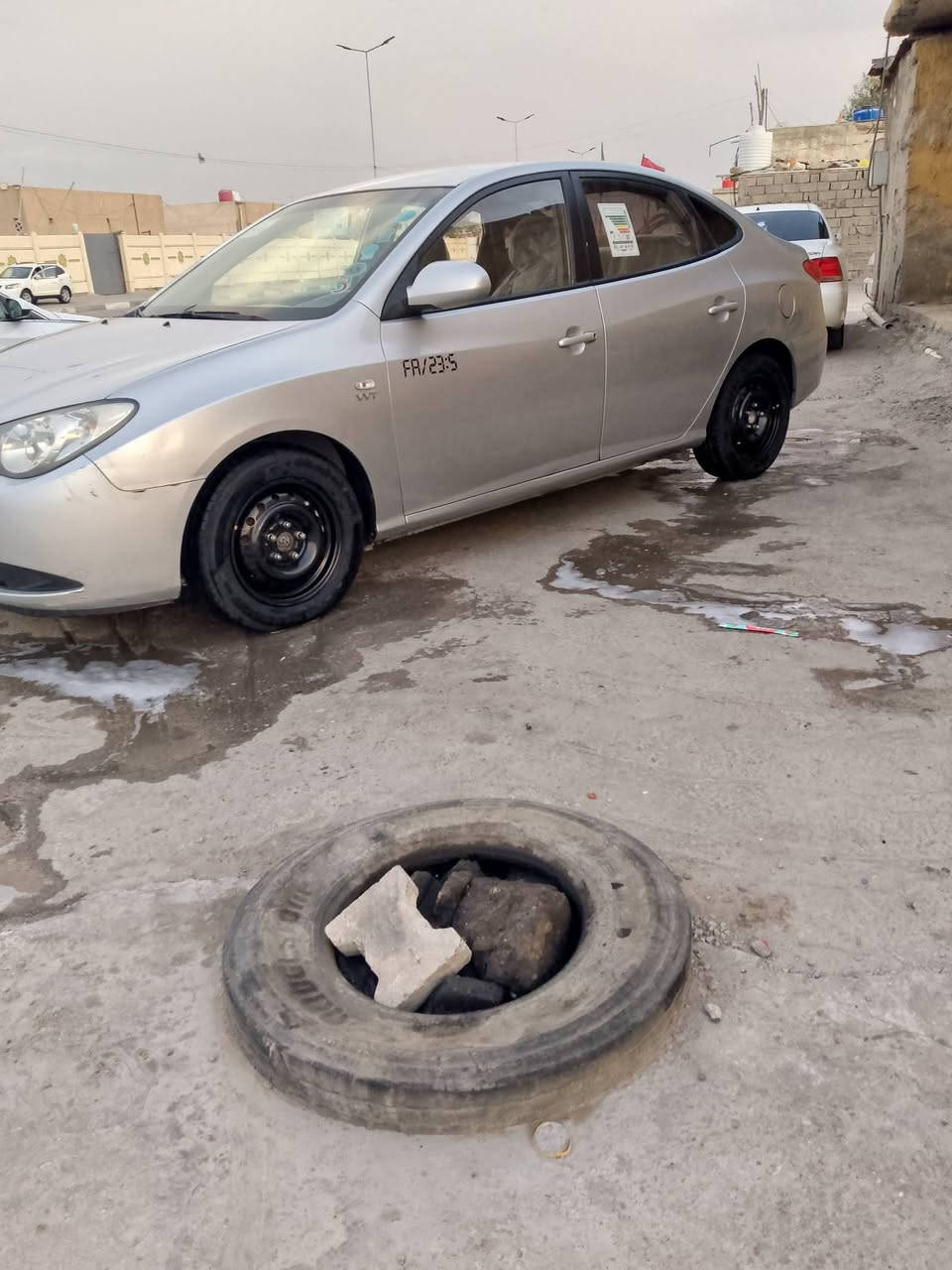 سلام عليكم سياره للبيع مديل 2010 سياره جاهزه ادوات سعر 42 
***********
