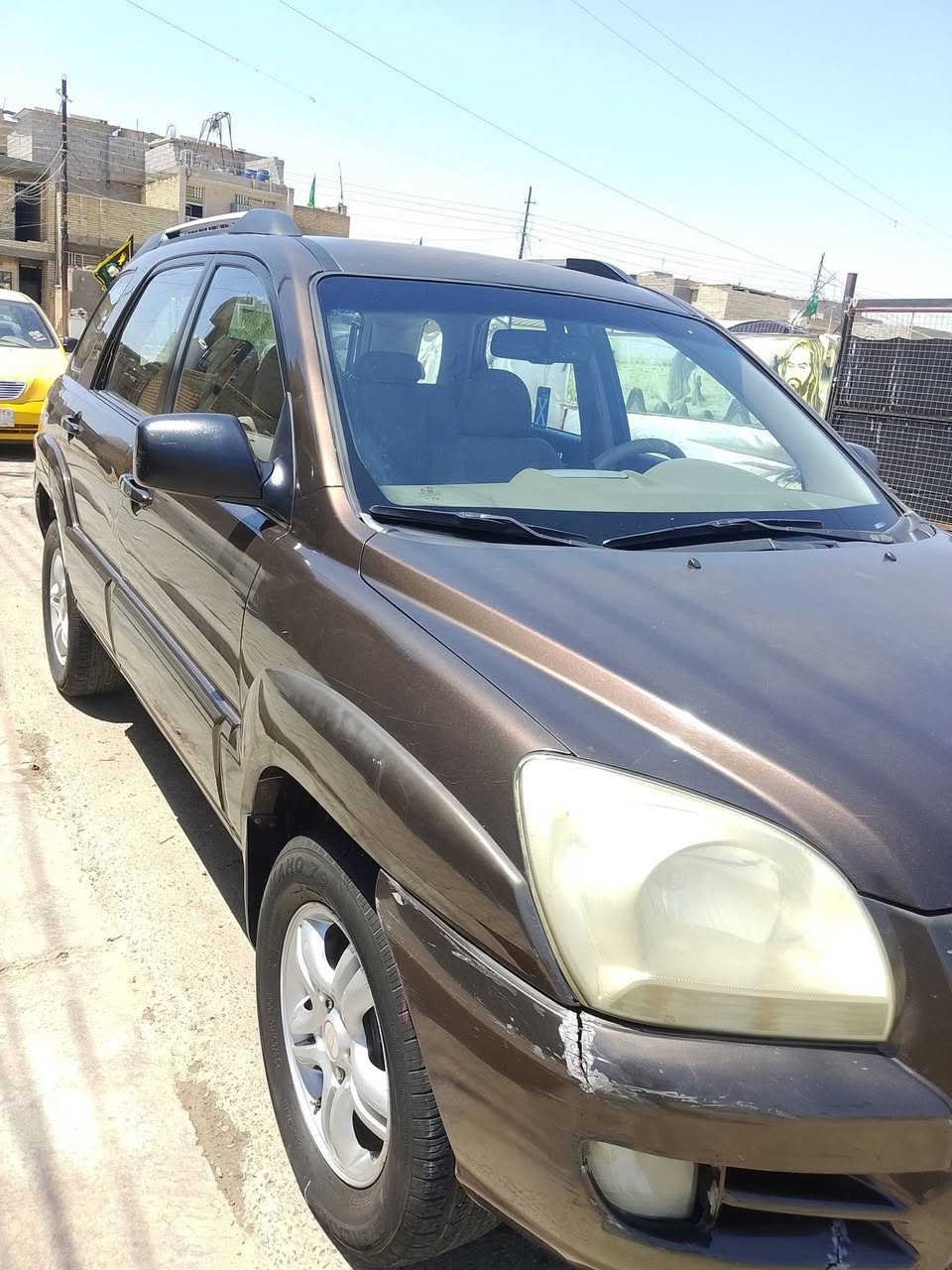 السلام عليكم كيا سبوتج موديل 2008 مكفوله من الصبغ و الضربه كير مكينه تبريد خير من الله تخم تأير صدر جديد مكينه 2000 دوش شاشه منضومه زنون رقم بغداد انكليزي بسمنه 
مكاني بغداد الحسينيه الراشديه رقم الهاتف ***********
السعر 100 وبيها مجال
