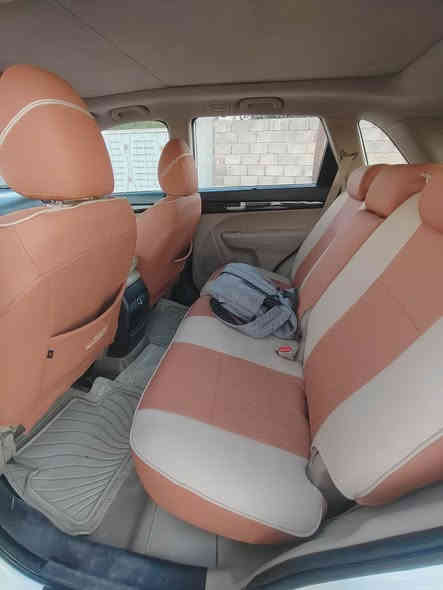 السلام عليكم سورنتو ٢٠١٤ خليجي فول مواصفات بصمه بانورما مكينه ٦ سلندر  كهرباء و مري شفط و لايت  ٣ قطع تبريد و بك لايت لد و يدات نيكل و اناره ترحيب و و السياره مكفوله من الصبغ و التبديل و بدون بارد. حته الدعاميات بلاديه و المحرك مامفتوح رقم اربيل بسمنا  شرط التحويل  و السياره جاهزه بدون نواقص تخم تاير و صدر 
 وو السعر ١٩٠ ورقه و مكان السياره القياره قرب جسر الجواعنه للاستفسار ***********
