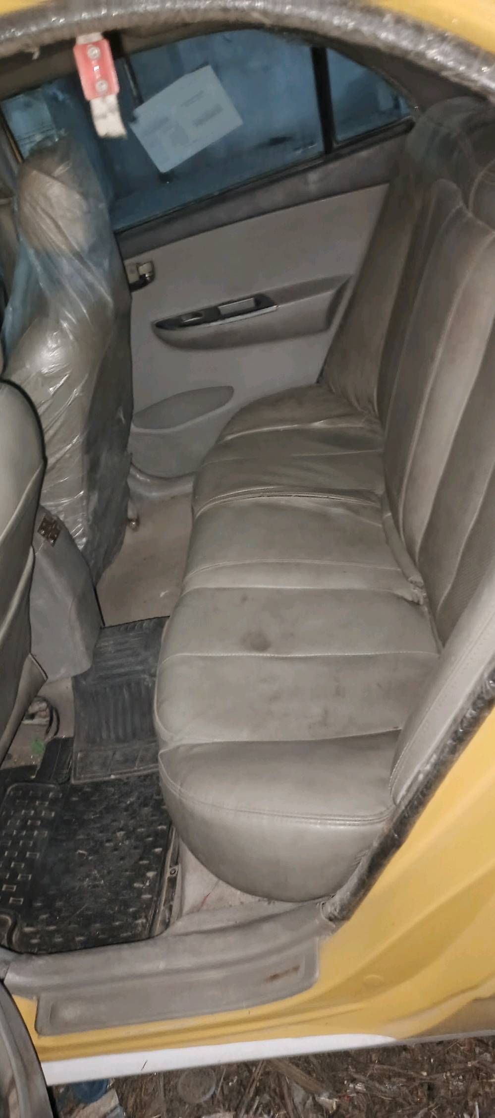 سلام عليكم بي واي دي BYD للبيع موديل 13سياره يرادله ترتيبات بلكهربائيات تعبانه وبيه البوش مال طبله يرادلهن تبديل والمشط مال ستيرن سعر 22وبيه مجال وعليك الغرامات 950شلون تريدون نتفاهم بلخدمه مكاني بغداد جسر ديالى وتحويل موجود الي اشتريته منه بسلمان باك وراعيه بلكاظميه محرك وكير عادي  مال ميسوبيشي ياباني***********