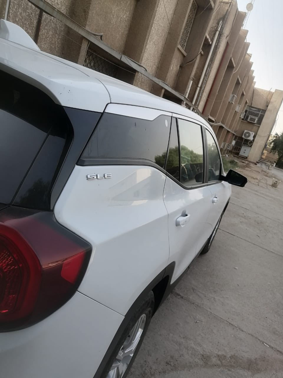 سلام عليكم ***********
سعر ١٦٣ مجال بسيط بغداد حي العامل
جمسي تيران موديل ٢٠٢٢ رقم اربيل بسمي هزه مالتها مخلصانه بيها صبغ بنيد وبكد شبرين بقبق الجنطه  حادثها مال امريكا الباقي مكفول  كير محرك كفاله شاشه بصمه مواصفات اعتياديه ماشيه ٥٧ الف كيلو سياره جديده صور الحادث بلمنشور
